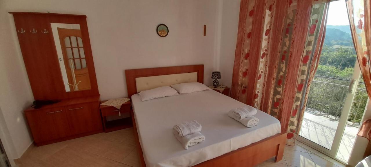 Accommodatie bij particulieren Honey-house “kastrioti”