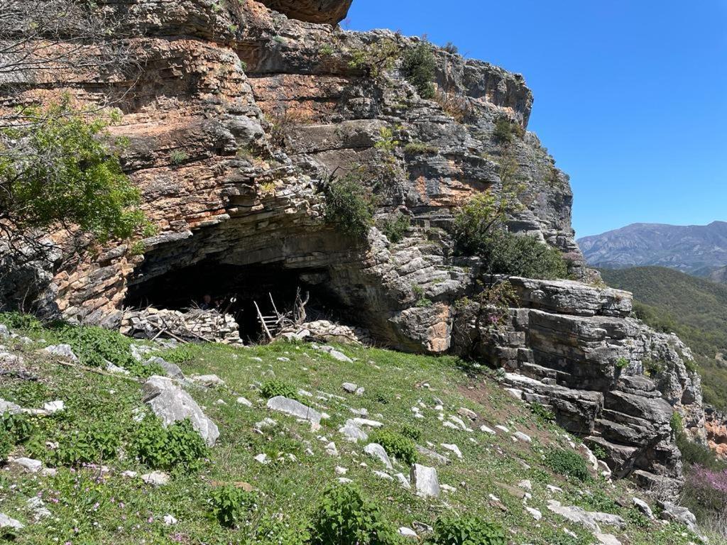 Honey-house “kastrioti” *