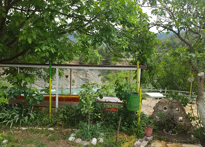 Honey-House “Kastrioti”
