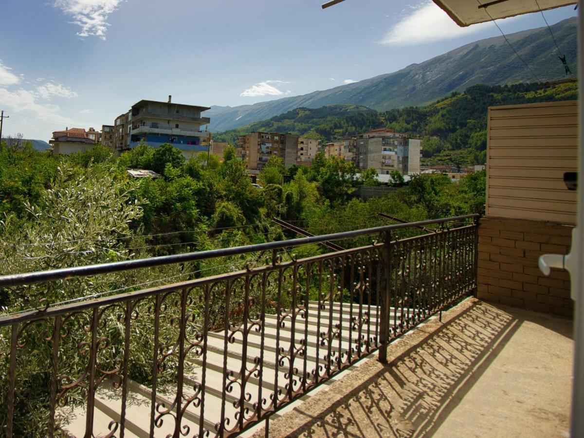 Homestay Honey-house “kastrioti”